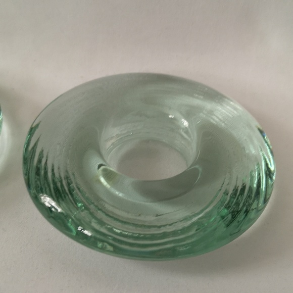 Quality Green Glass Set of Two Disk Shaped Cherison Glass Candle Holders New - Picture 3 of 6